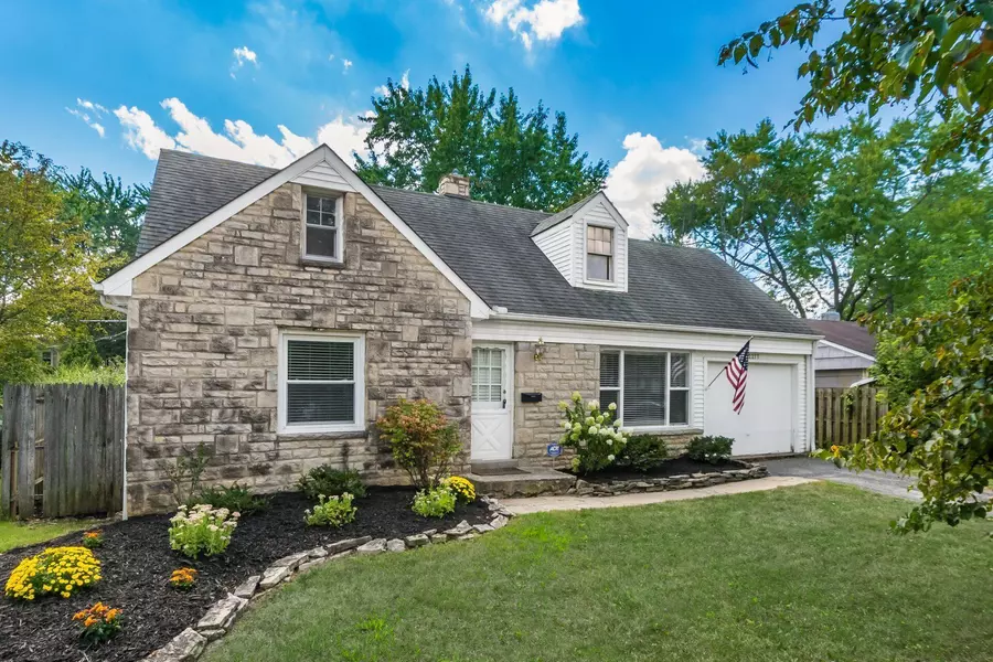 2277 Woodstock Road, Upper Arlington, OH 43221