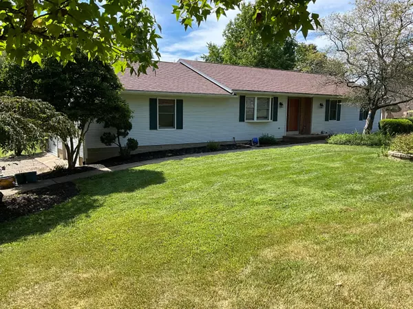 2677 Applewood Lane, Lancaster, OH 43130