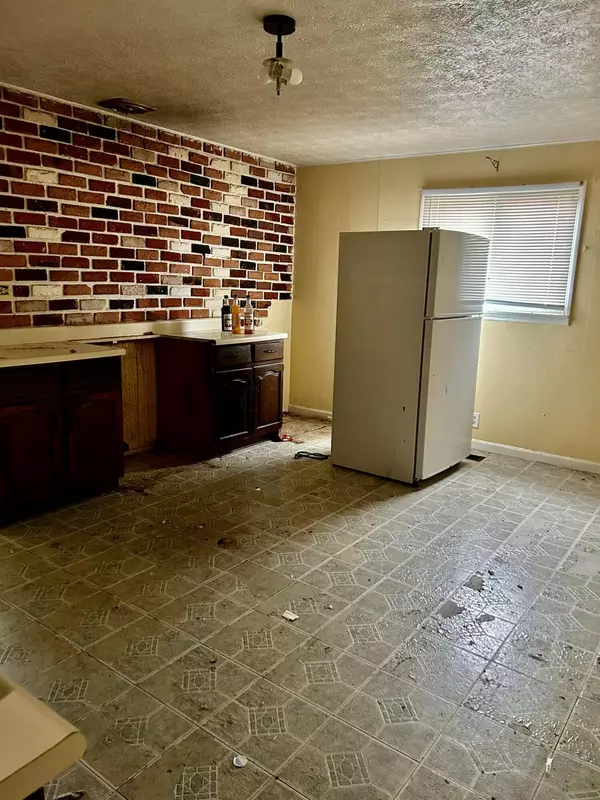 Dayton, OH 45417,916 Haller Avenue