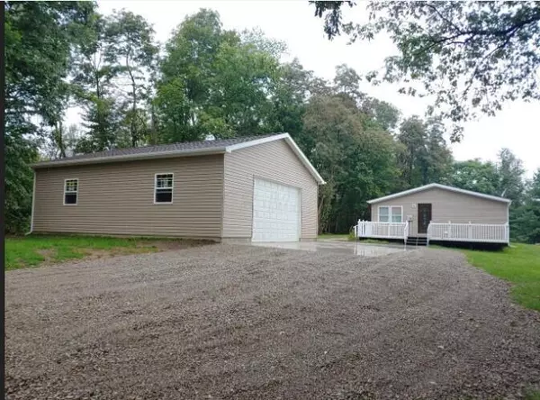 1115 Black Road, Hopewell, OH 43746