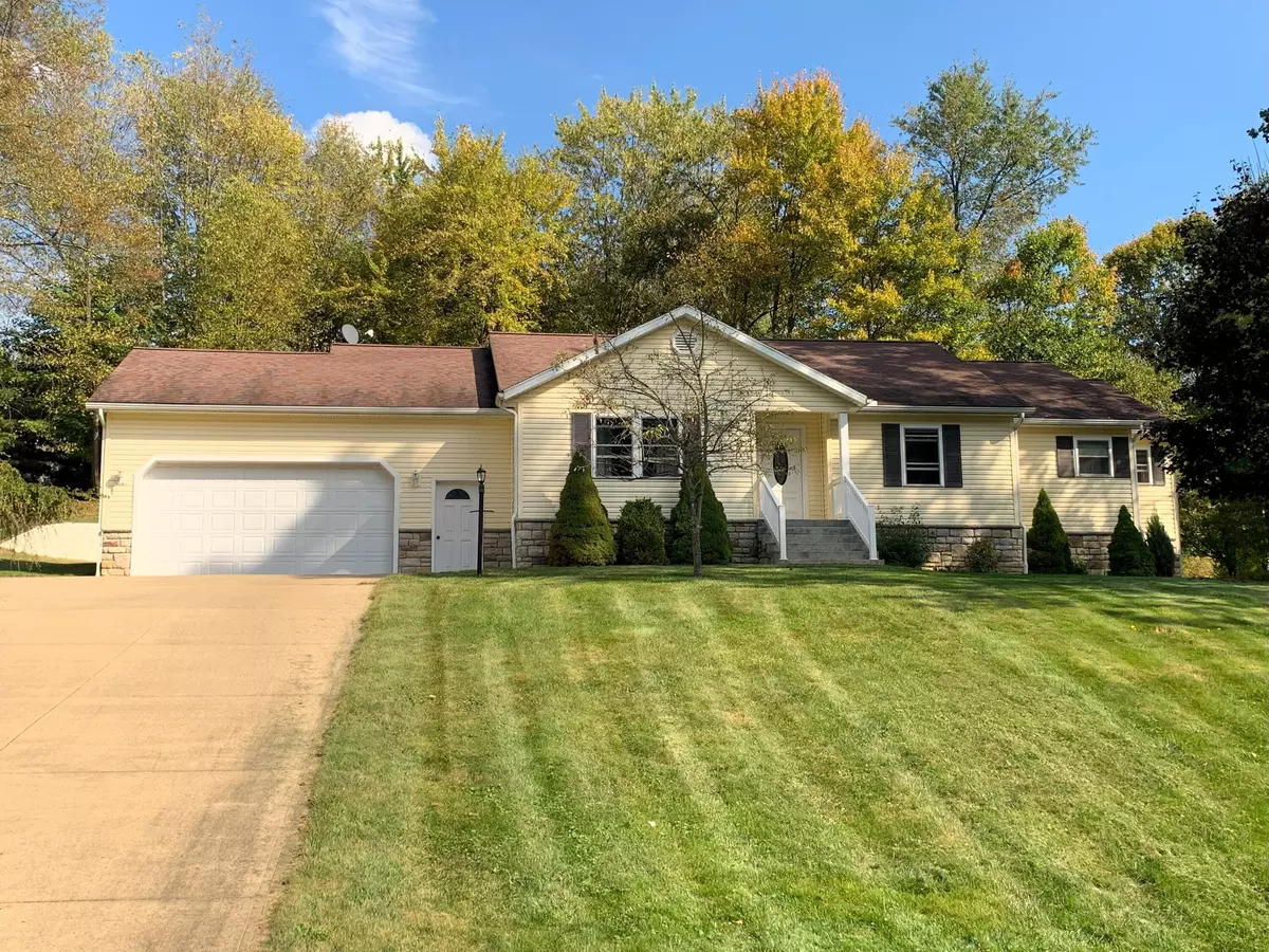 Howard, OH 43028,3238 Apple Valley Drive