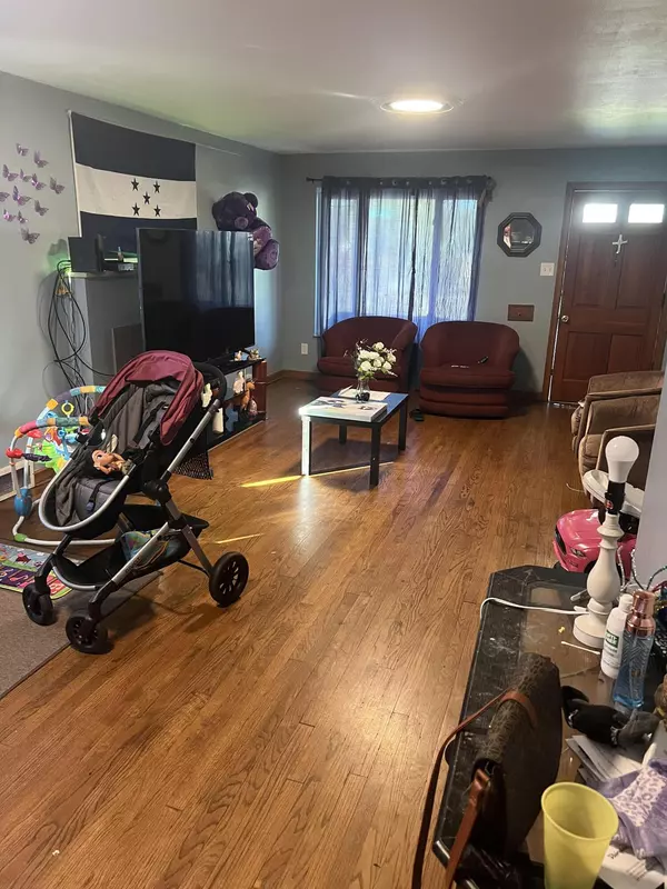 Columbus, OH 43223,536 Whitethorne Avenue