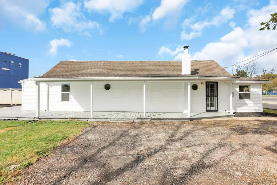 16 Union Avenue, Buckeye Lake, OH 43008