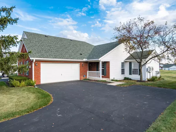 8085 Night Heron Lane, Pickerington, OH 43147