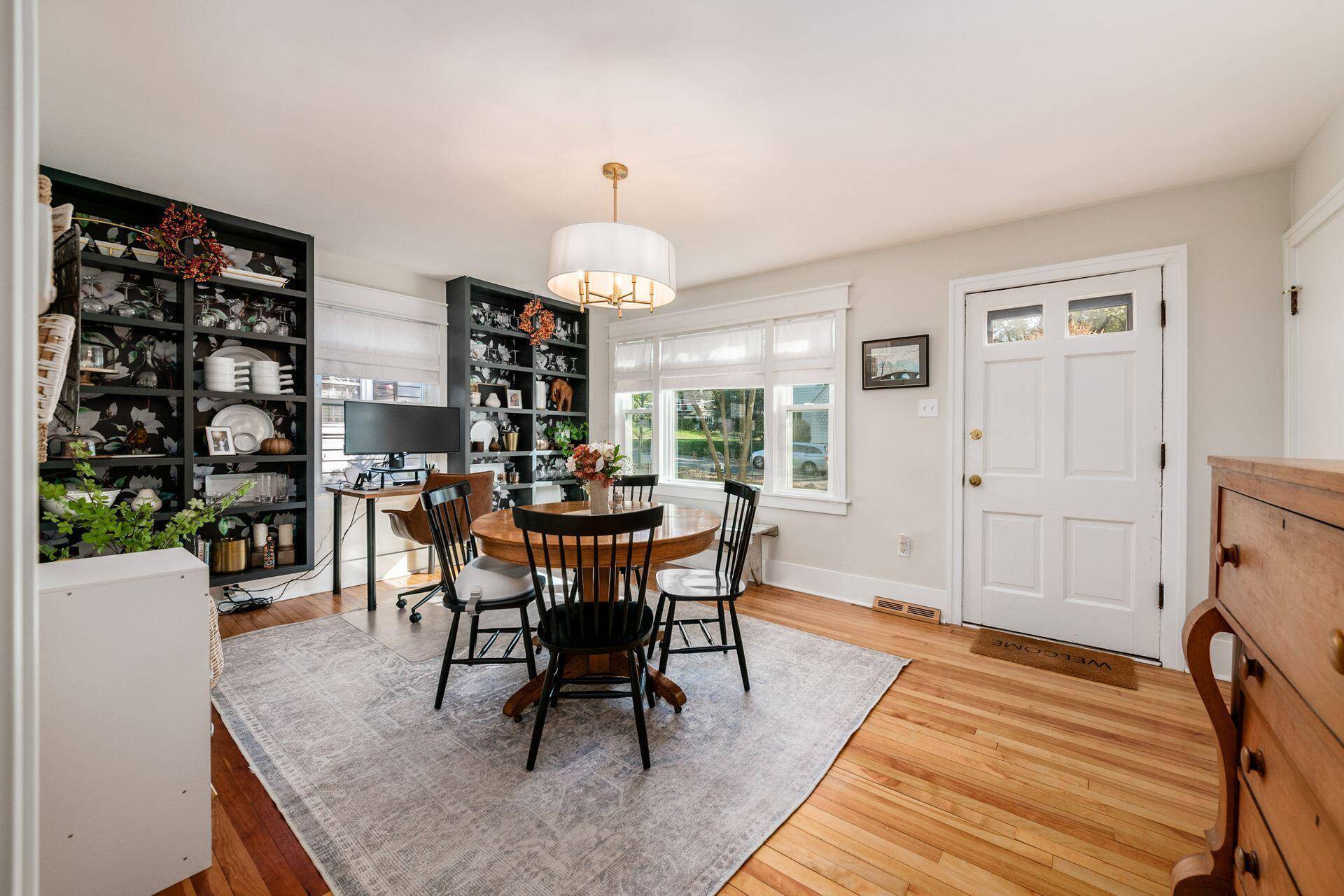 Worthington, OH 43085,92 W North Street