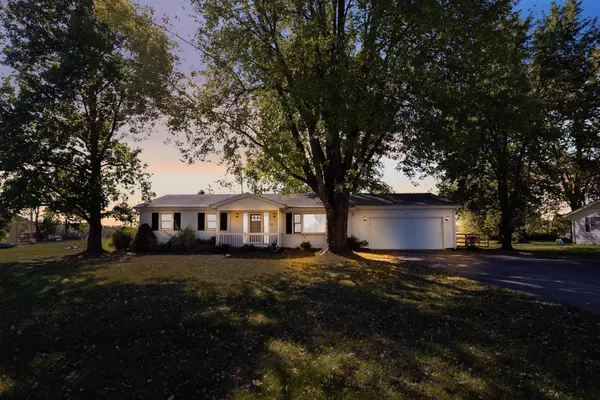 144 Stoney Ridge Drive, Pataskala, OH 43062