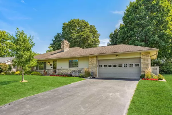 Upper Arlington, OH 43220,3896 Norbrook Drive