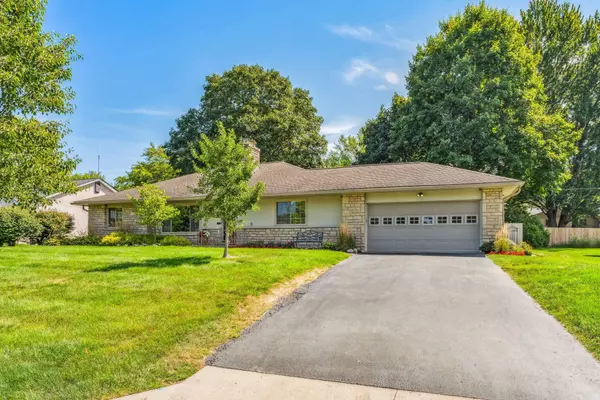 Upper Arlington, OH 43220,3896 Norbrook Drive