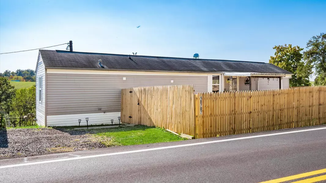 18707 Crooked Tree Road, Dexter City, OH 45727