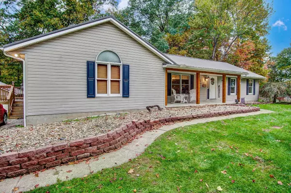 Duncan Falls, OH 43734,2755 Red Fox