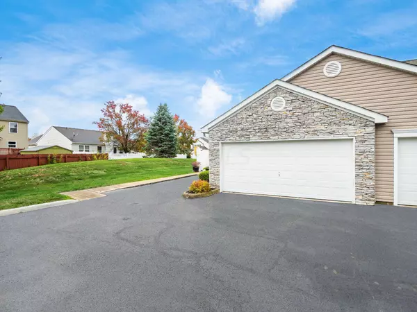 Canal Winchester, OH 43110,6983 Remsen Drive #77A