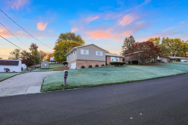 564 Suncrest Drive, Springfield, OH 45503