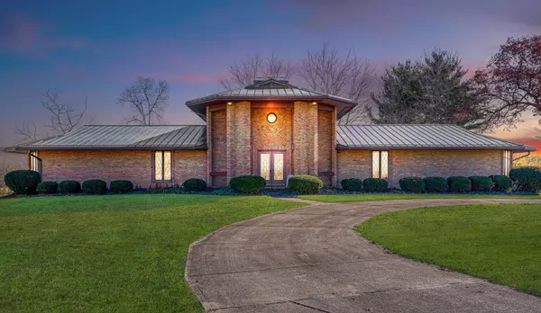 8615 Lancaster Circleville Road, Amanda, OH 43102