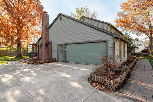 Columbus, OH 43235,1369 Briarmeadow Drive