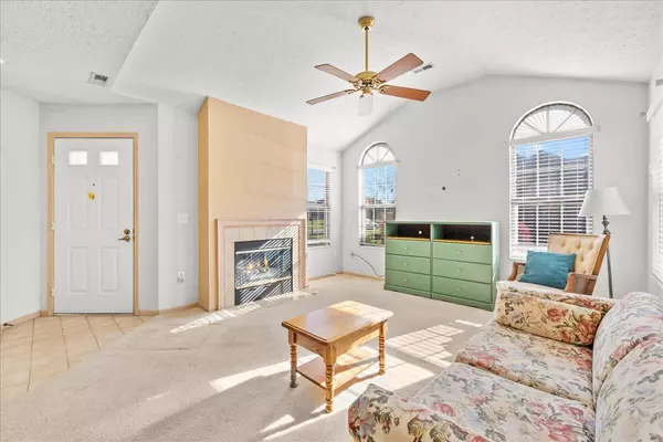 Reynoldsburg, OH 43068,93 Potters Shed Drive #7