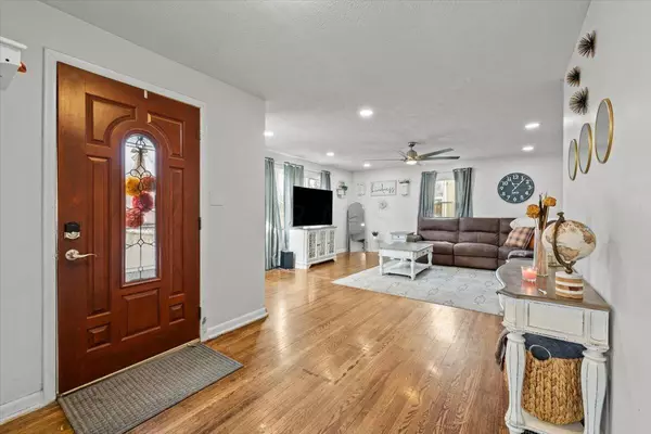 Pataskala, OH 43062,6393 Summit Road