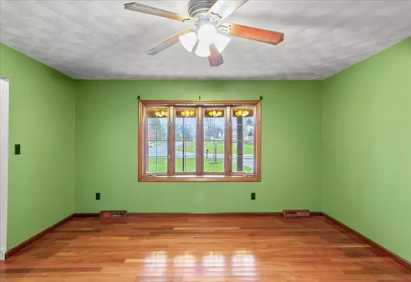 11533 Village Mill Road Pickerington, OH 43147