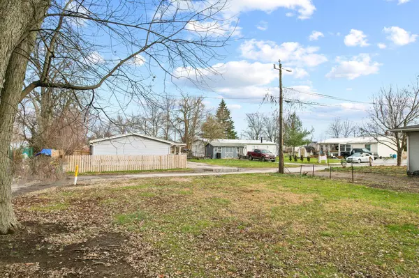 Buckeye Lake, OH 43008,149 Stewart Avenue