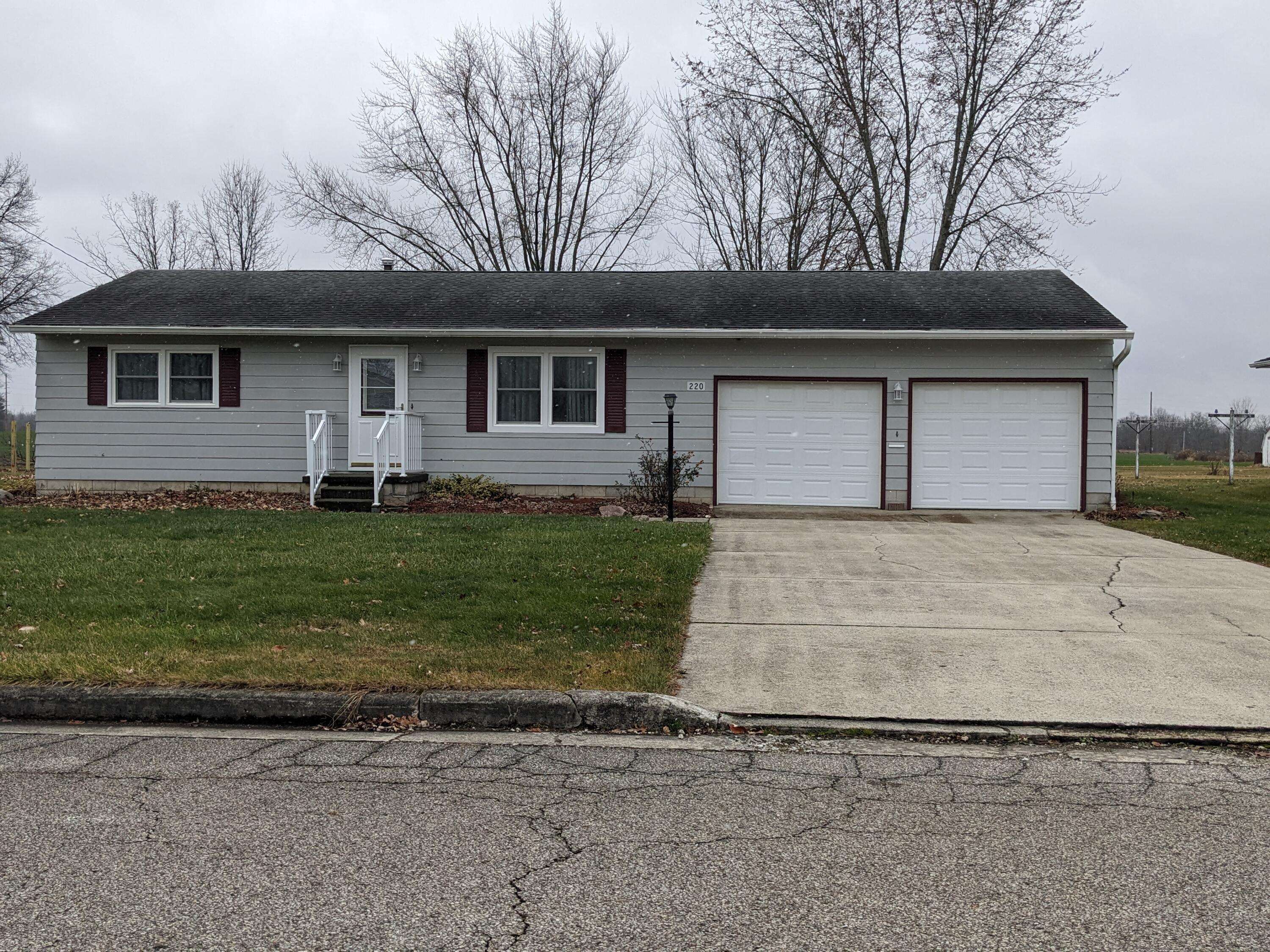220 Etler Drive, Crestline, OH 44827