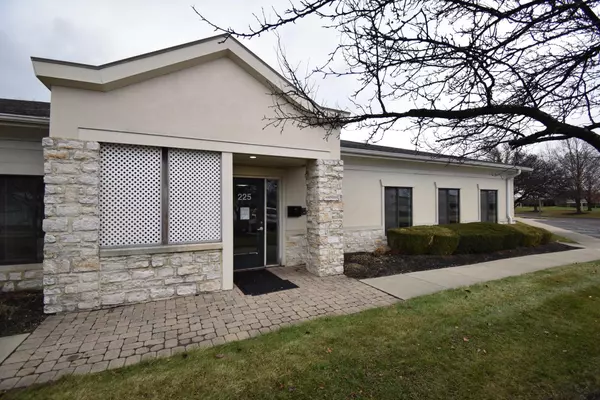 740 Lakeview Plaza Drive #225,  Worthington,  OH 43085