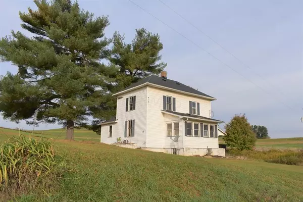 Newcomerstown, OH 43832,27843 Township Road 241