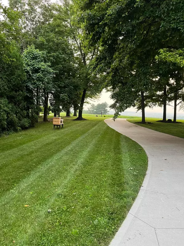 Dalton, OH 44618,996 Wenger Road