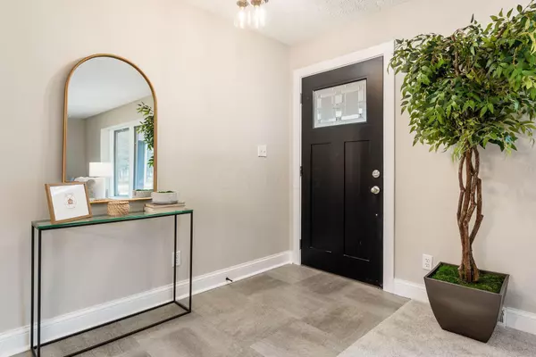 Galena, OH 43021,8270 Beech Avenue