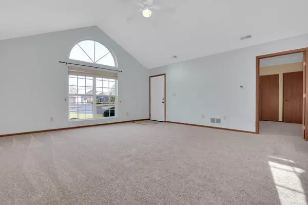 Gahanna, OH 43230,1252 Amberlea Drive #4