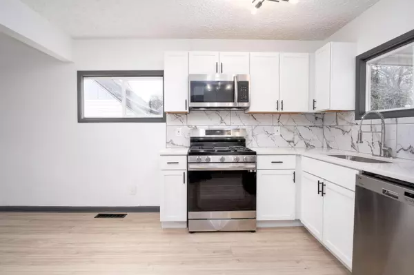 Whitehall, OH 43213,4098 Ural Avenue