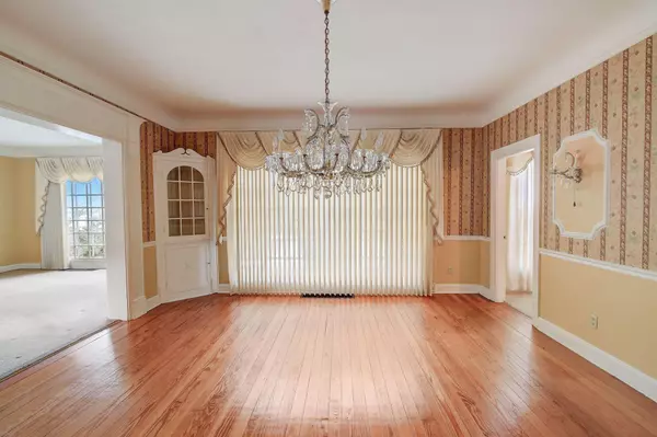 Amherst, OH 44001,45555 N Ridge Road