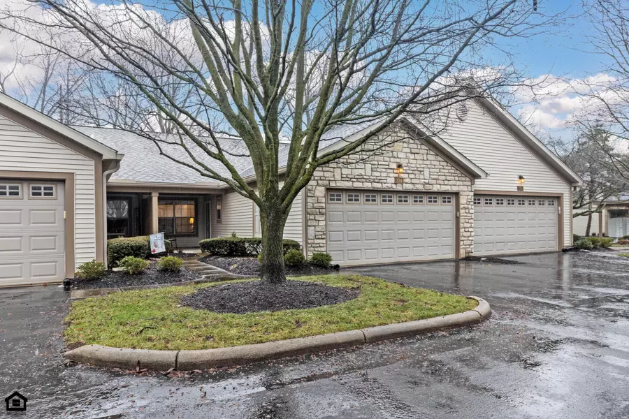 374 Crescent Court, Westerville, OH 43081