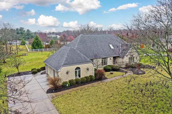10256 Southfork Lane, Powell, OH 43065