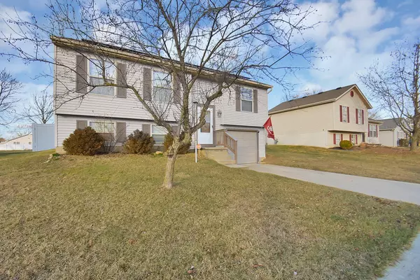 Obetz, OH 43207,2516 Bridlewood Court