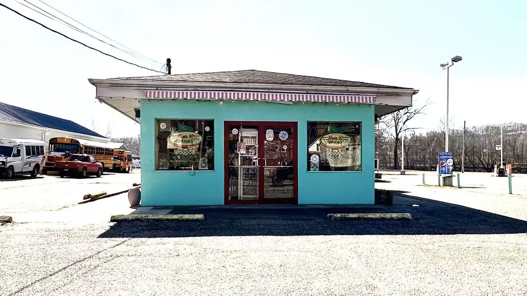 104 5th Street, Beverly, OH 45715