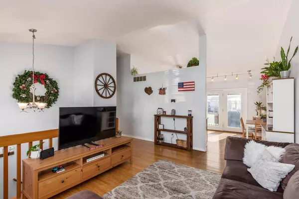 Ashville, OH 43103,36 Collins Drive