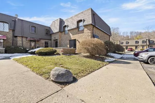 625 Country Club Drive #F7,  Newark,  OH 43055