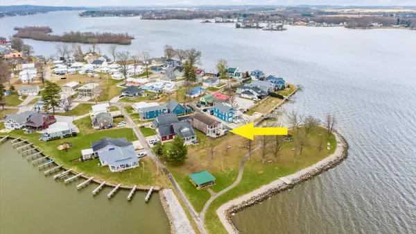 Buckeye Lake, OH 43008,181 Lakeview Drive