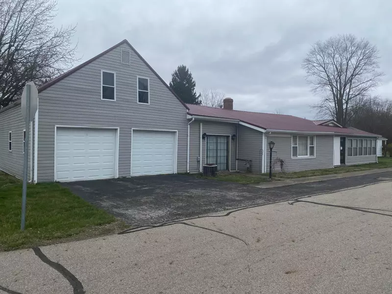 10790 Second Street, Mount Sterling, OH 43143