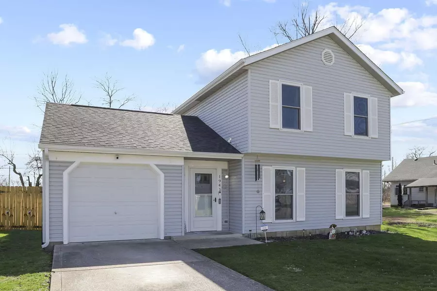 1945 Locust Street, Obetz, OH 43207