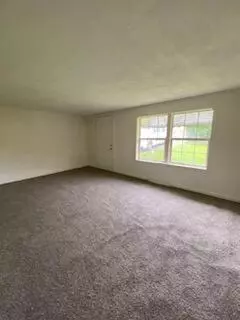 East Liverpool, OH 43920,16056 Samuel Street