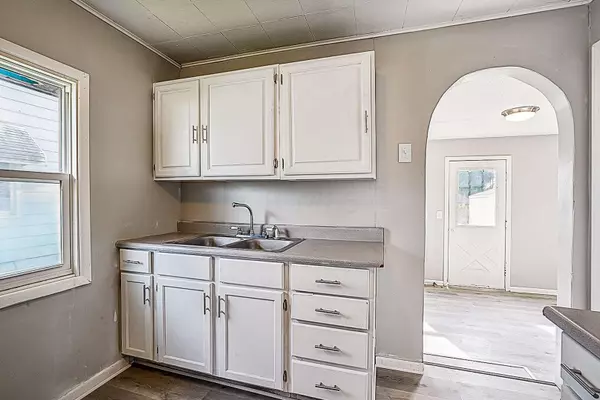 Hebron, OH 43025,125 N 8th Street