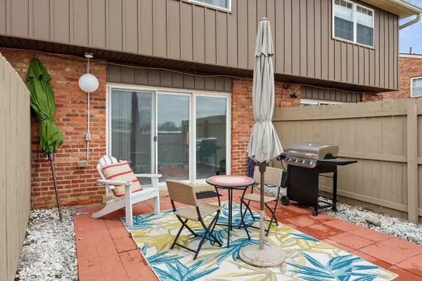 Columbus, OH 43212,1371 Bluff Avenue #B