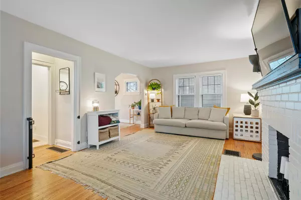 Columbus, OH 43212,1272 Broadview Avenue