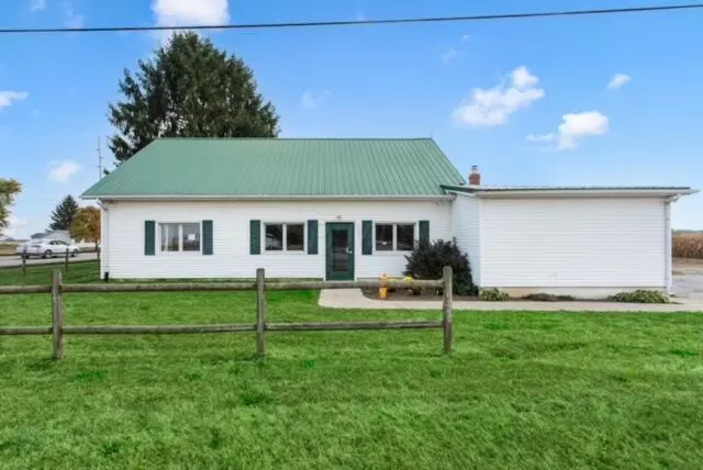 11365 State Route 104, Ashville, OH 43103