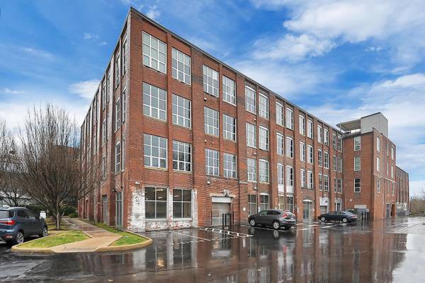 448 W Nationwide Boulevard #404, Columbus, OH 43215