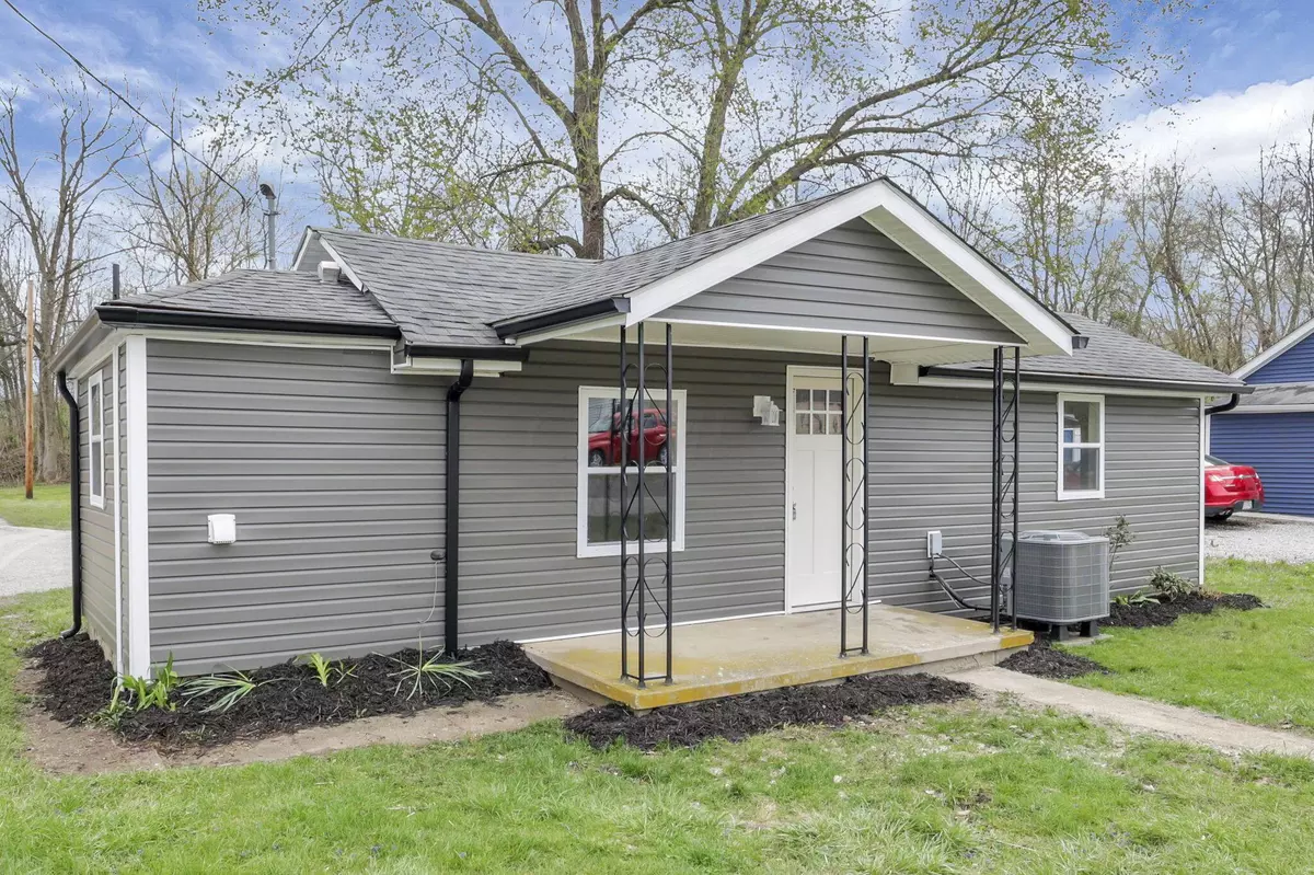 Lancaster, OH 43130,518 South Street