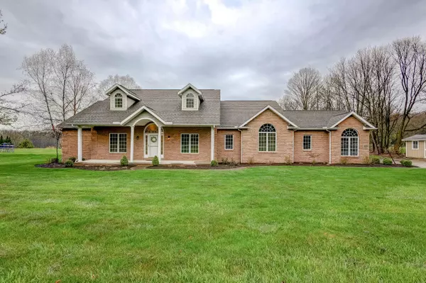 17511 Gambier Road, Mount Vernon, OH 43050