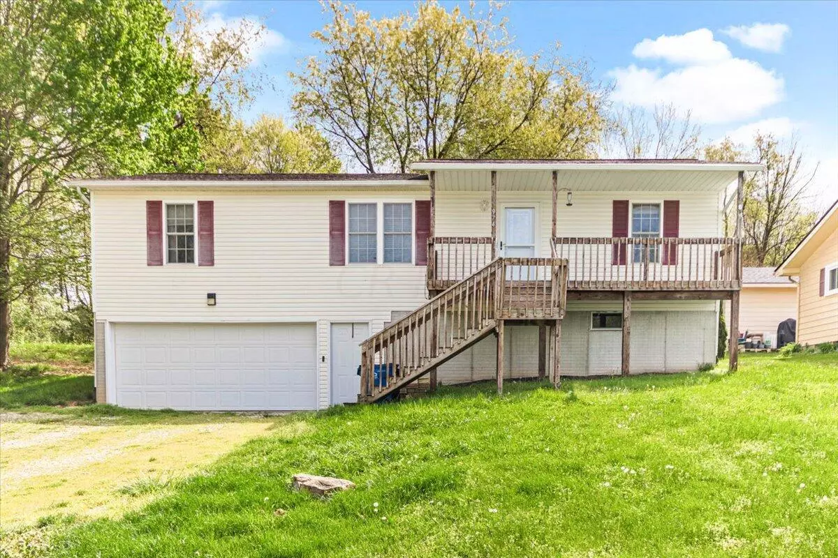 Howard, OH 43028,974 Winesap Drive