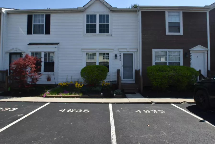 4935 Stoneybrook Boulevard #18D, Hilliard, OH 43026