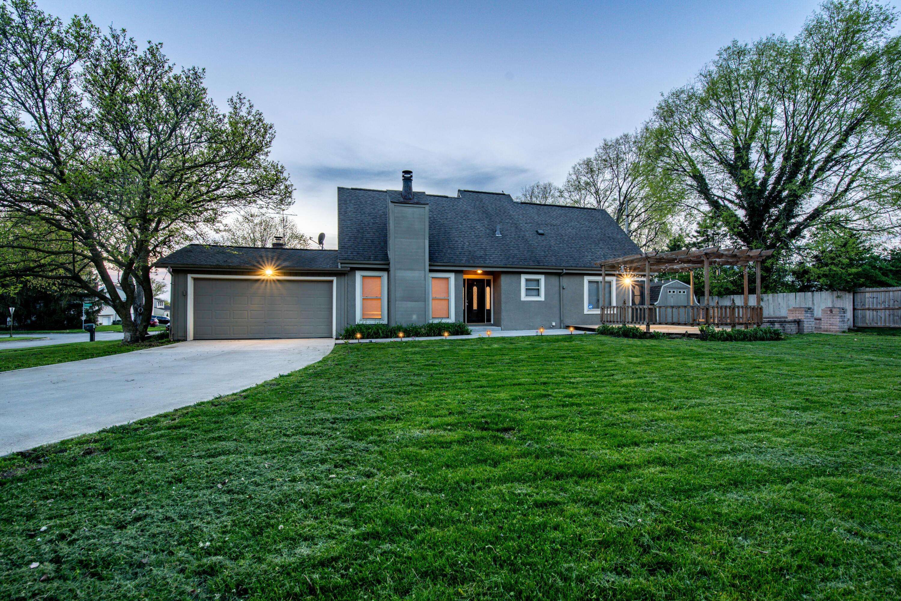 3062 Frobisher Avenue, Dublin, OH 43017